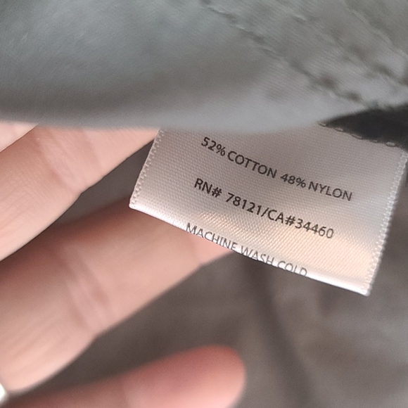 Eileen fisher olive green nylon vest. Size medium - Picture 4 of 4